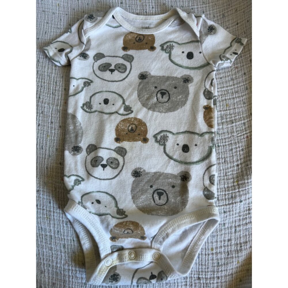 Carter’s 4 piece set 6mo Body Suit “Mommy” theme Short sleave - Picture 5 of 13
